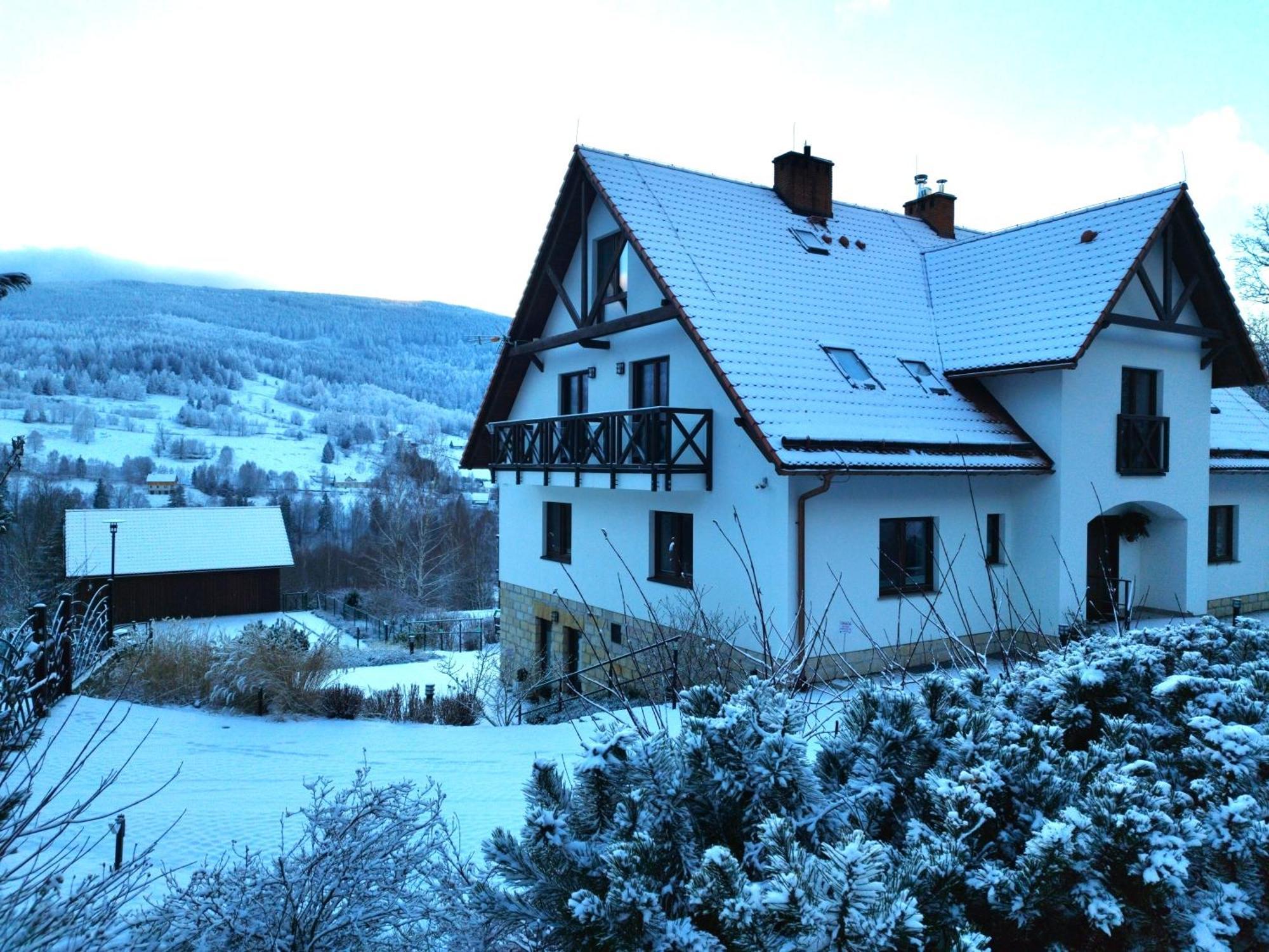 Apartamety I Pokoje Goscinne Na Jaskolczej Świeradów-Zdrój Buitenkant foto